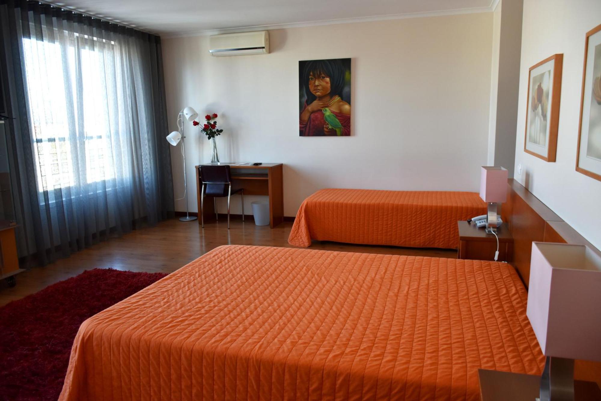 Hotel Gameiro Ентронкаменто Екстериор снимка