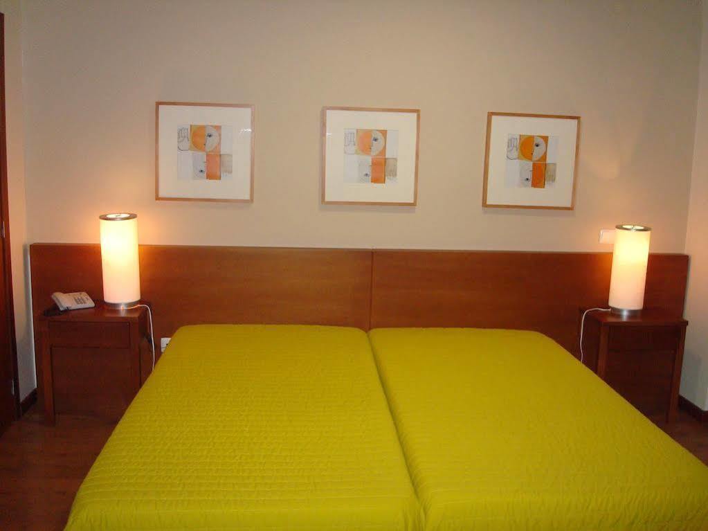 Hotel Gameiro Ентронкаменто Екстериор снимка